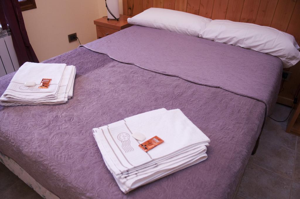 Apart Hotel Raices Patagonicas Dina Huapi Rum bild